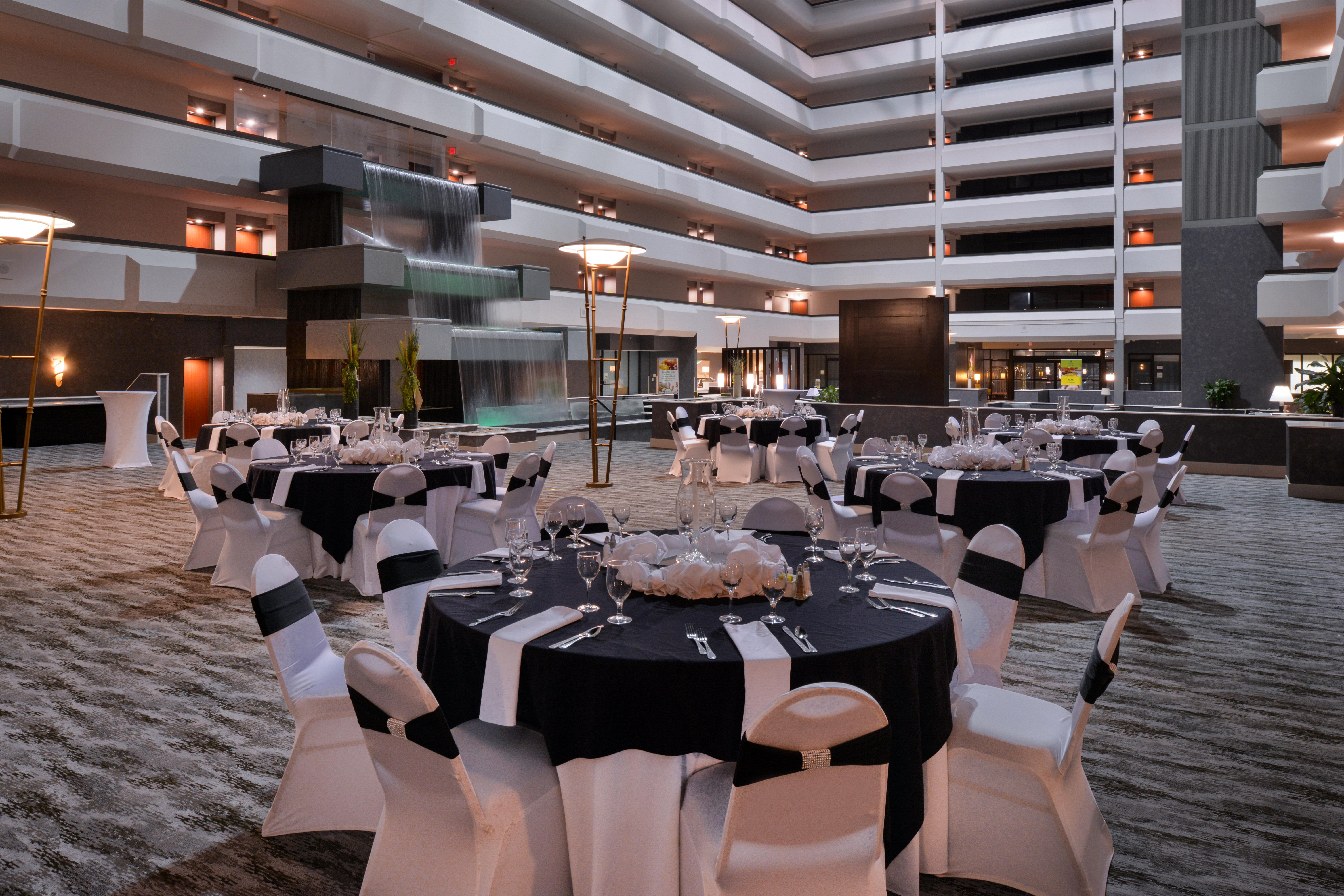 Holiday Inn Hotel And Suites Beaumont-Plaza I-10 & Walden By Ihg Zewnętrze zdjęcie